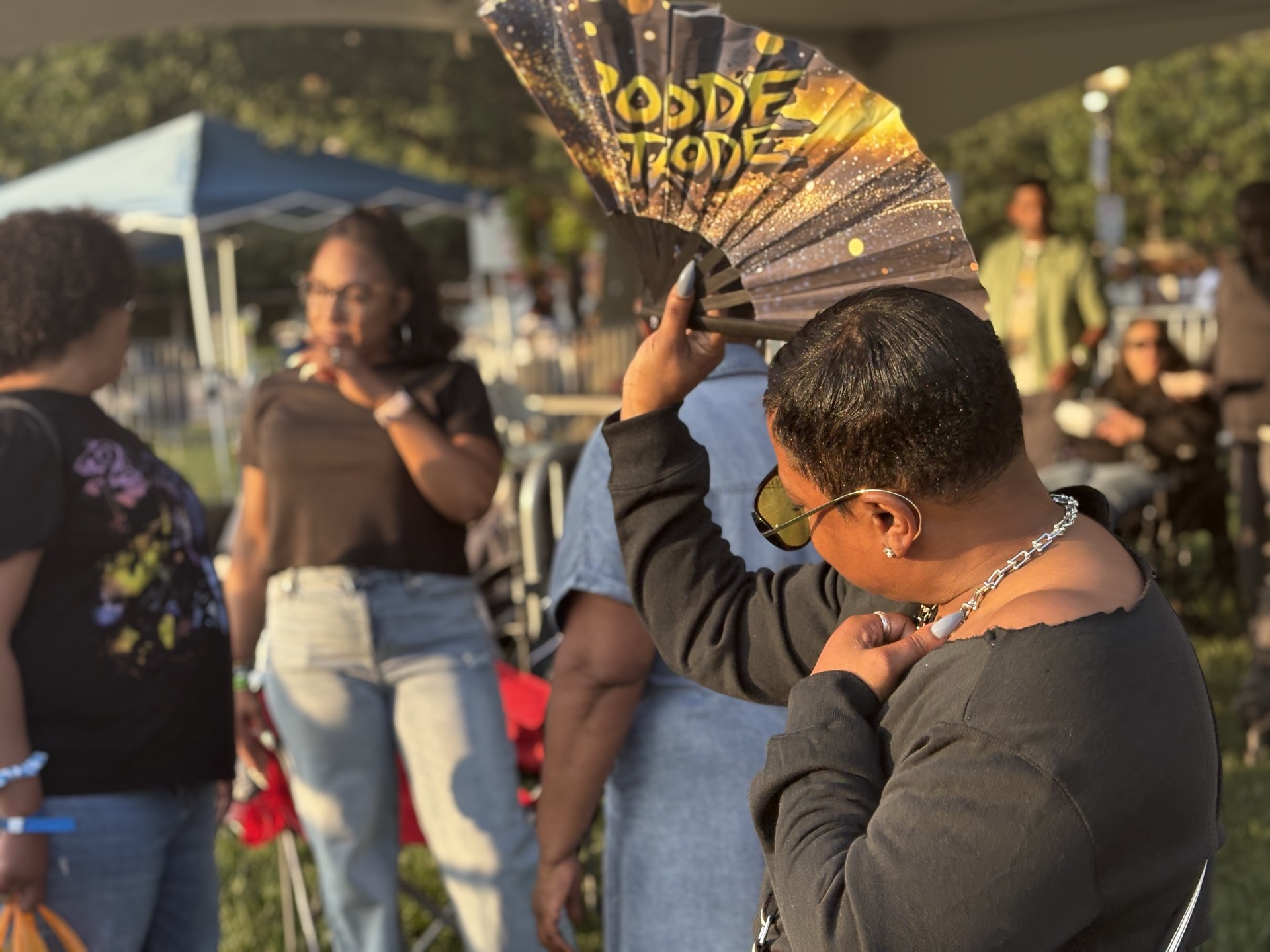 Good vibes in the crowd